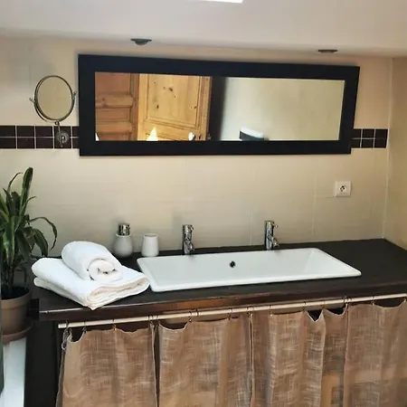 Apartment Coeur De Goudargues! 3 Ch, 3 Sdb, Exterieur, Clim Goudargues