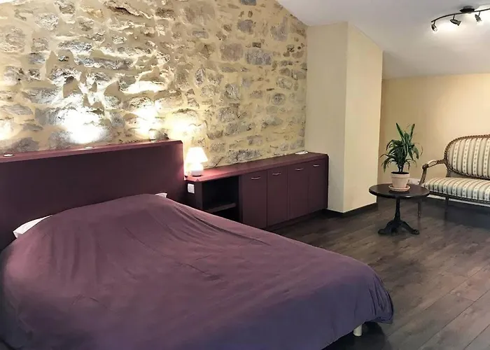 Appartement Coeur De Goudargues! 3 Ch, 3 Sdb, Extérieur, Clim