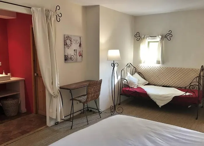 Appartement Coeur De Goudargues! 3 Ch, 3 Sdb, Exterieur, Clim *