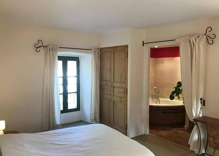 Appartement Coeur De Goudargues! 3 Ch, 3 Sdb, Exterieur, Clim Goudargues